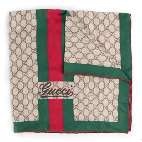 gucci scarf uae